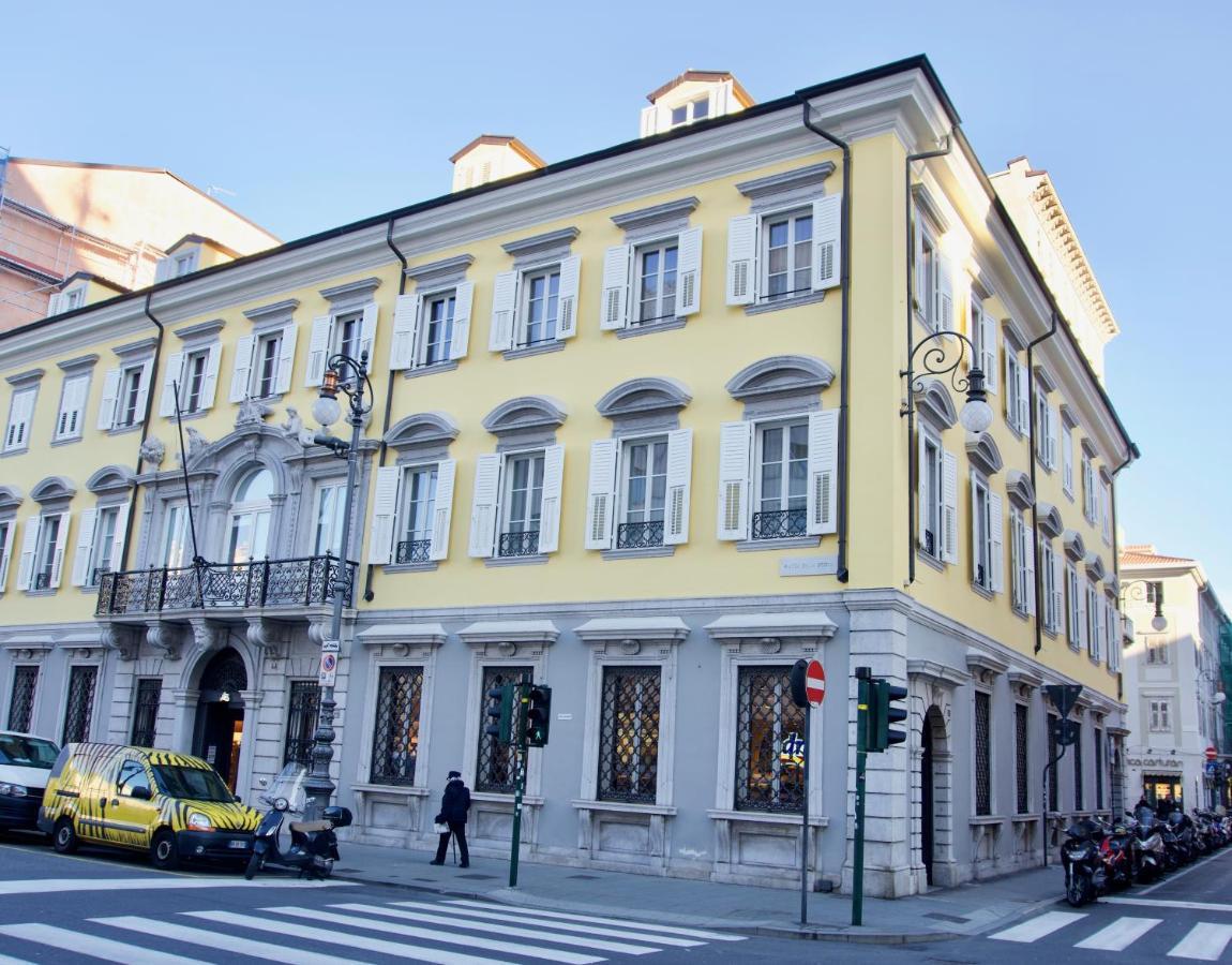 Casa Romano Suites Триест Екстериор снимка