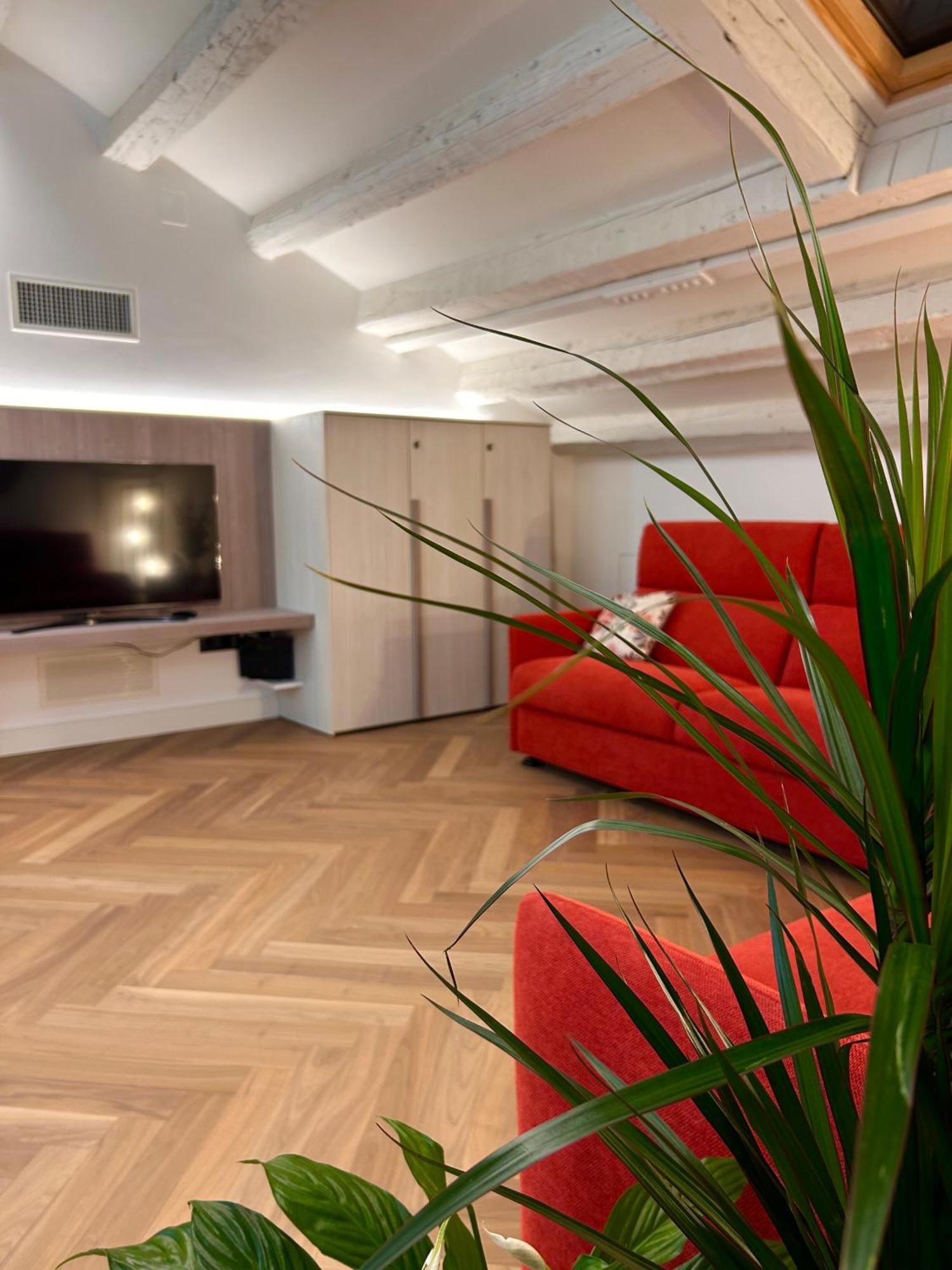 Casa Romano Suites Триест Екстериор снимка