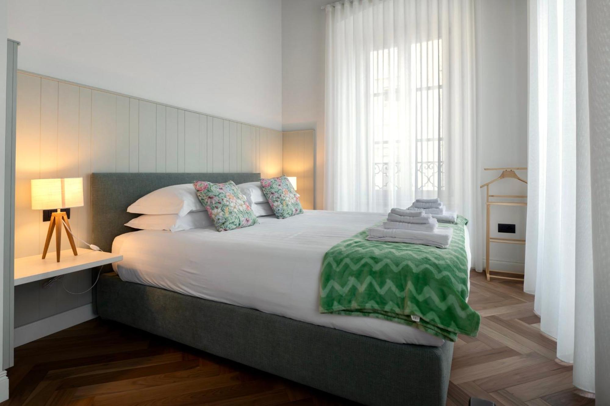 Casa Romano Suites Триест Екстериор снимка